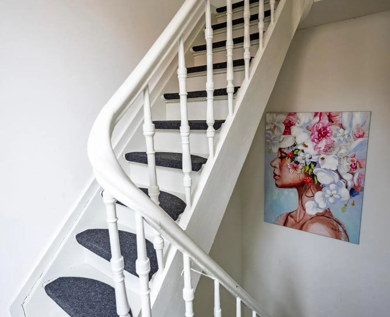 Hot Spot In Trendy Area - 2P Duplex Apartment 안트베르펜 0*,  벨기에